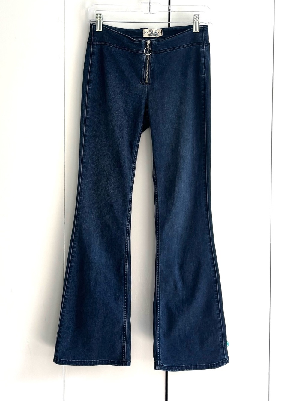Free People We The Free Jett Low Rise Dark Wash Flare Jeans Size 26